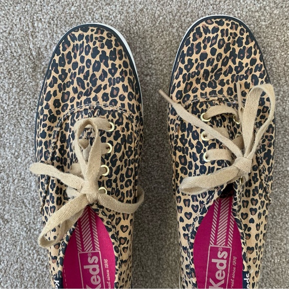 Cheetah Leopard Heart Print Keds Size 6 - Picture 11 of 11